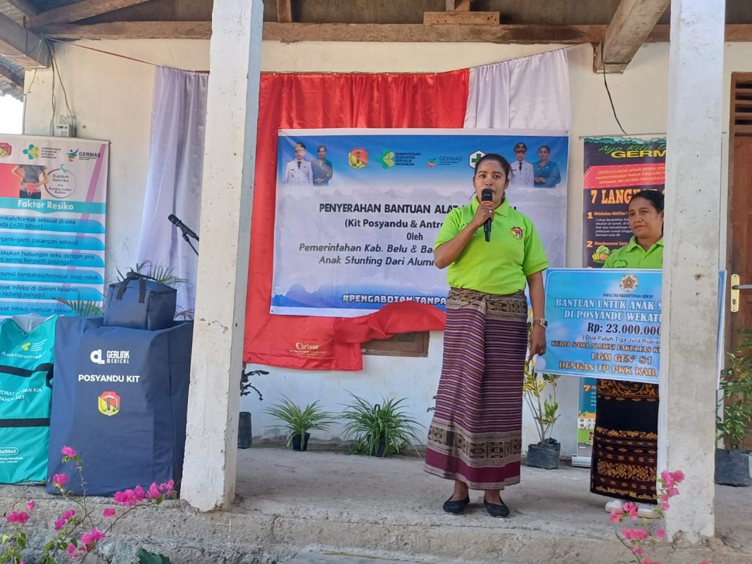 Terima Bantuan Kolaborasi Pemkab Belu dan Alumni FK UGM Gen 81, Kader Posyandu : Semoga Anak-anak Keluar dari Stunting