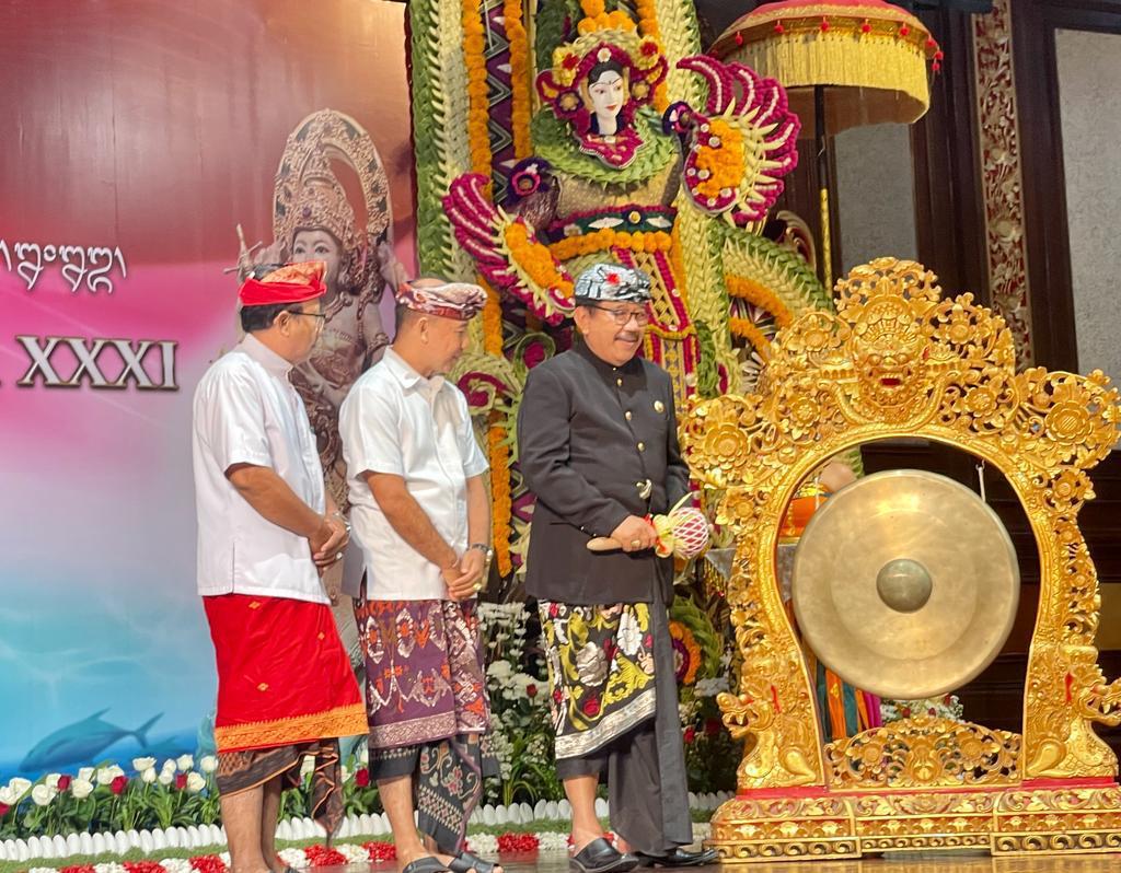 Wagub Cok Ace Buka Utsawa Dharma Gita Ke-31 Provinsi Bali Tahun 2023