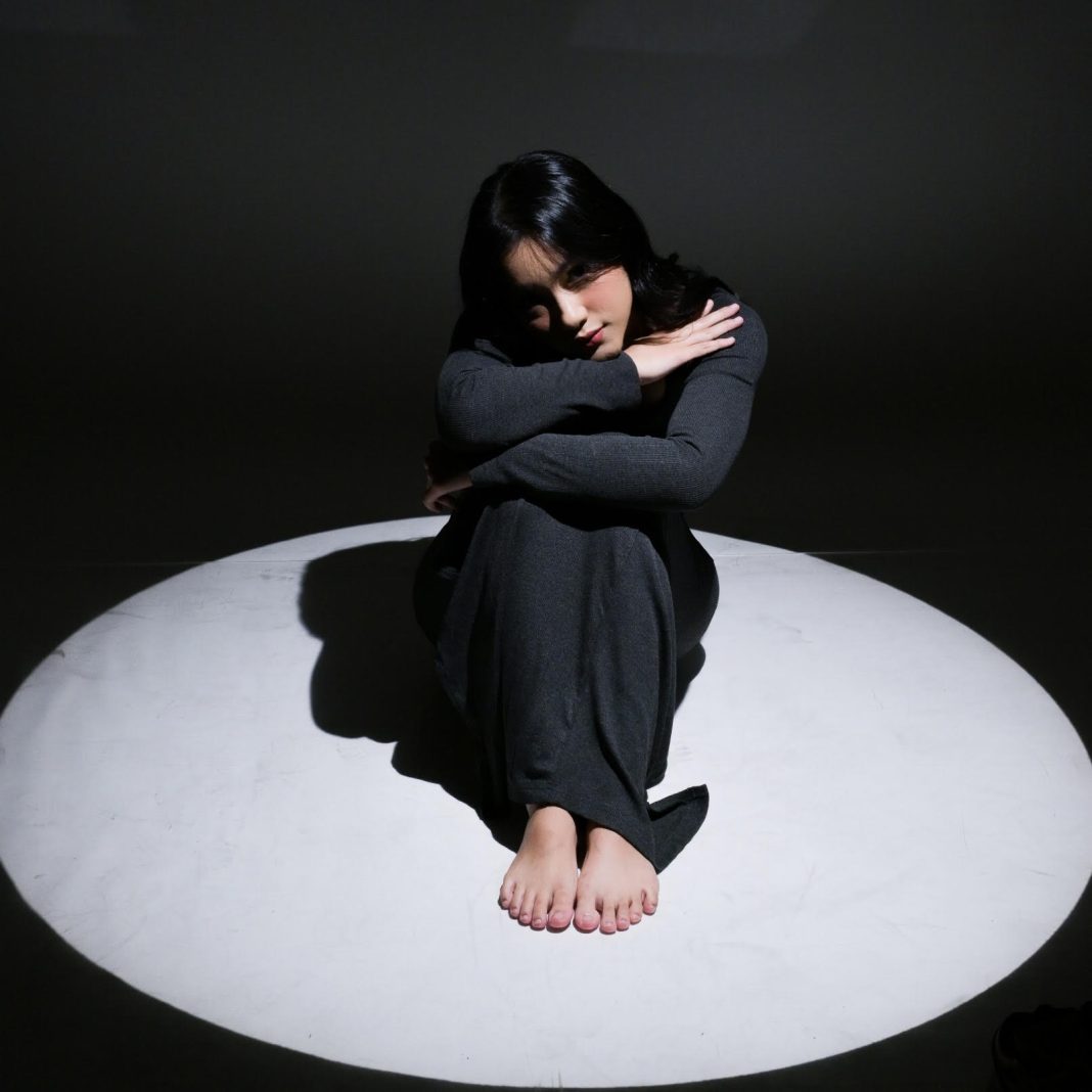 Musisi Indie Cinta Aurelee Ceritakan Kisah Seseorang Yang Menemukan Pasangan Sempurnanya