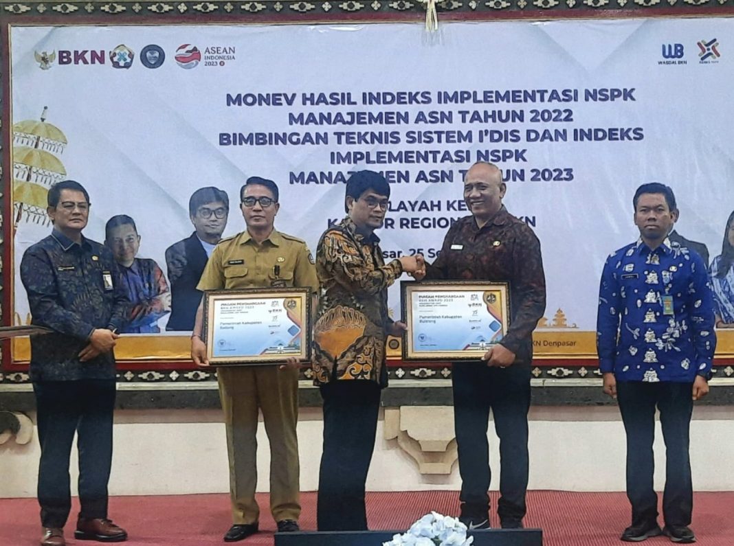 Luar Biasa! Pemkab Buleleng Raih BKN Awards 2023