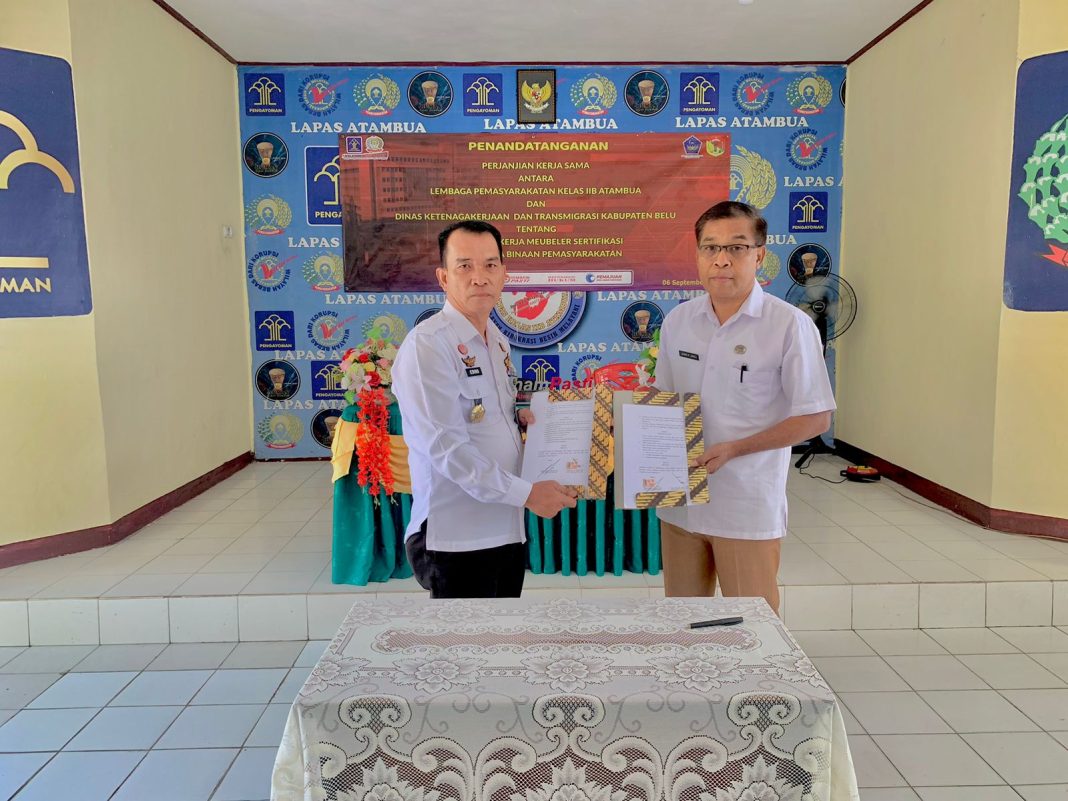 Upaya Bina Napi di Batas Negara RI-RDTL, Lapas Atambua Gandeng Pemda Belu Teken MoU Bidang Mebeler