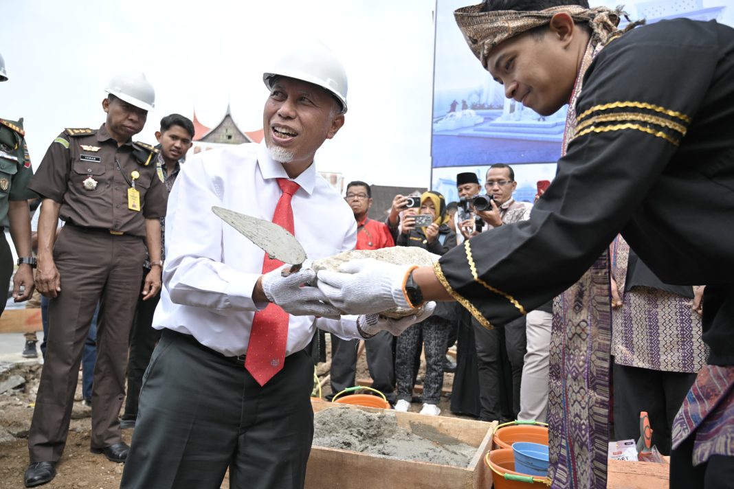 Peletakan Batu Pertama Masjid Baitul Aziz RSUD Achmad Mochtar, Gubernur Mahyeldi Sebut Masjid sebagai Pusat Penyegaran Psikologis