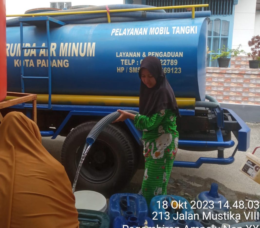 Perumda Air Minum Kota Padang Terus Siaga Distribusi Air Minum Ke Masyarakat
