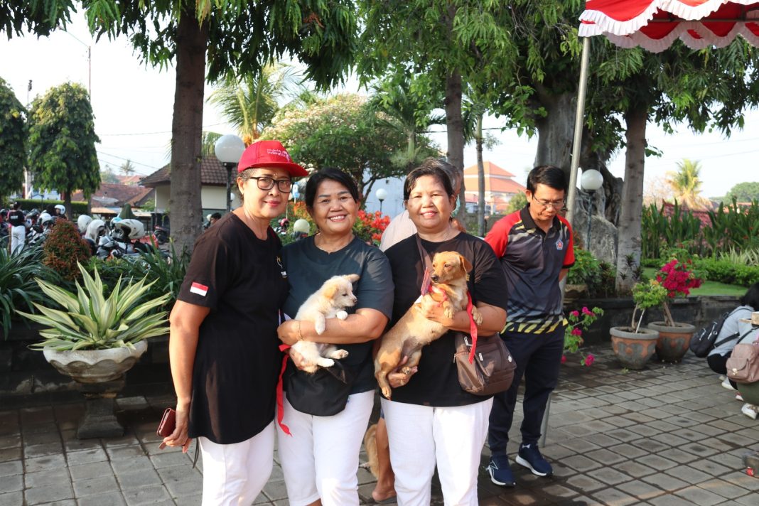 Luar Biasa! Buleleng Melebihi Target Vaksinasi Rabies dalam Peringatan WRD 2023