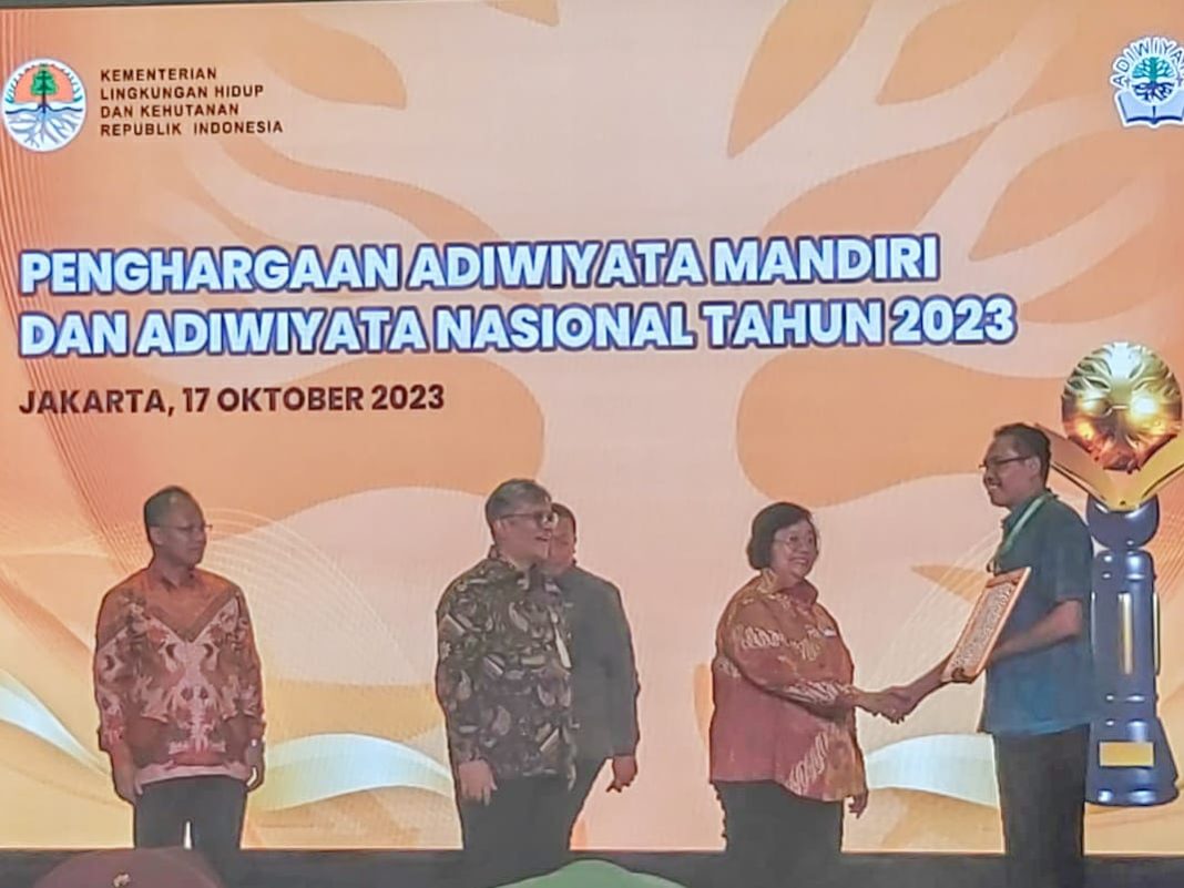 Tujuh Sekolah di Buleleng Sabet Penghargaan Nasional Bidang Lingkungan Hidup