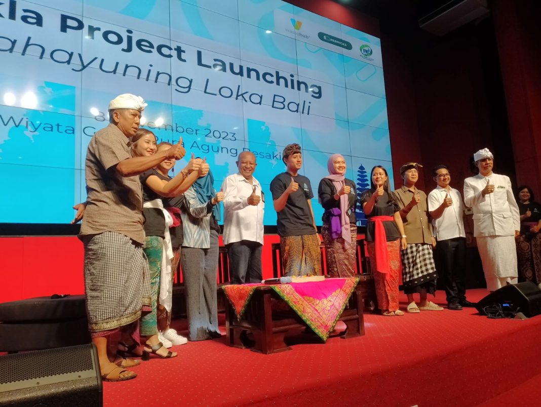 Proyek Pengolah Sampah di Pura Besakih Bali Diluncurkan