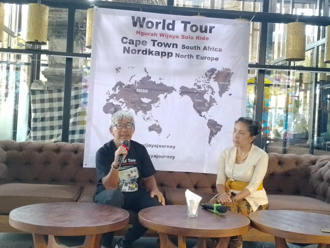 Rider Tertua Dunia Asal Bali Berkeliling Dunia Melintasi Puluhan Negara