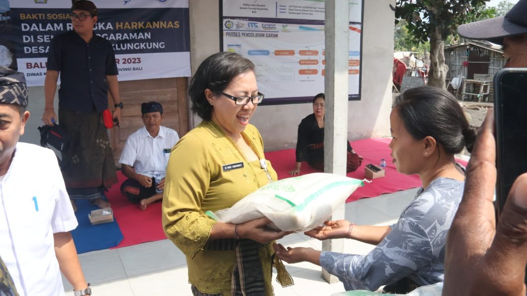 Dinas Kelautan dan Perikanan Bali Ngrombo Lakukan Aksi Sosial