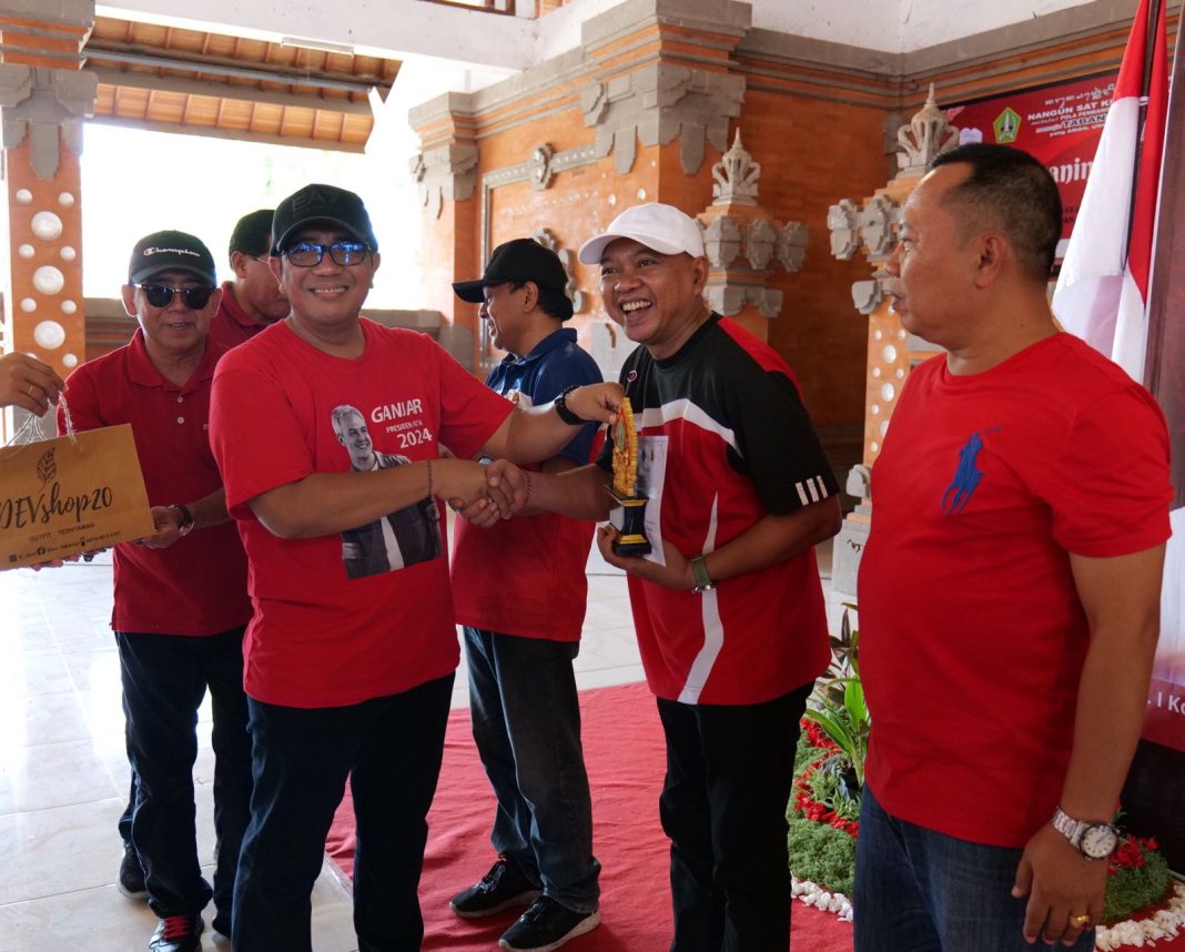 Bupati Sanjaya Nilai Langsung Kontes Be Gembrong Rangkaian HUT ke-530 Kota Tabanan