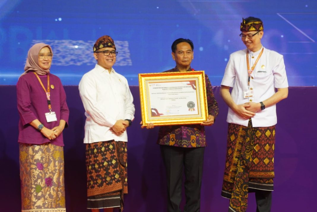 Penghujung Tahun 2023, Pemprov Bali Sabet Tiga Penghargaan dari Kementerian PANRB