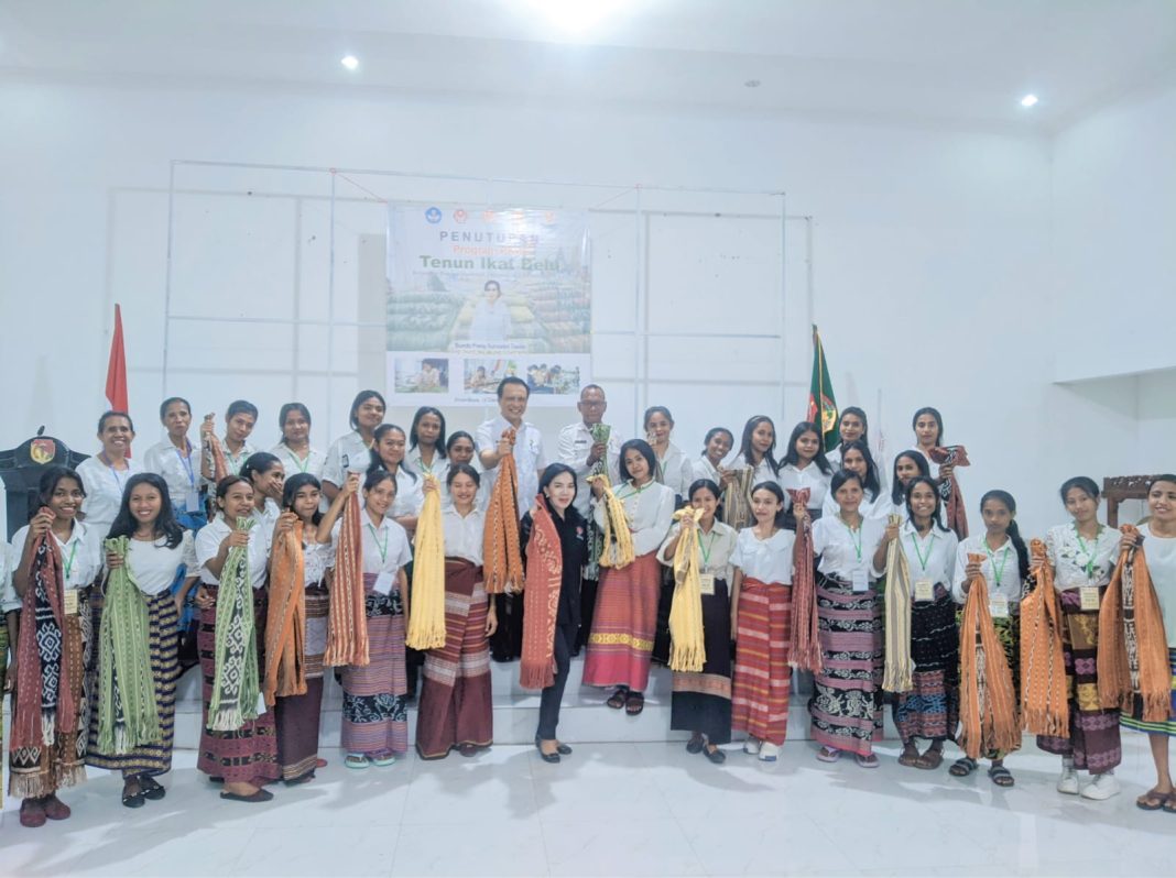 Ikut Pendidikan dan Pelatihan Tais Belu Sejak Oktober 2023, Peserta : Terimakasih Bunda Freny Taolin, Ini Kado Terindah!