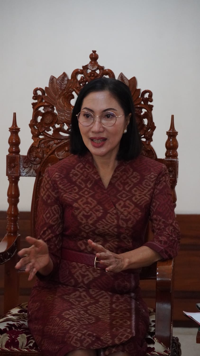 Melenggang Ke Ajang Nasional, Ketua Dekranasda Bali Beri Motivasi Putri Indonesia Bali 2024