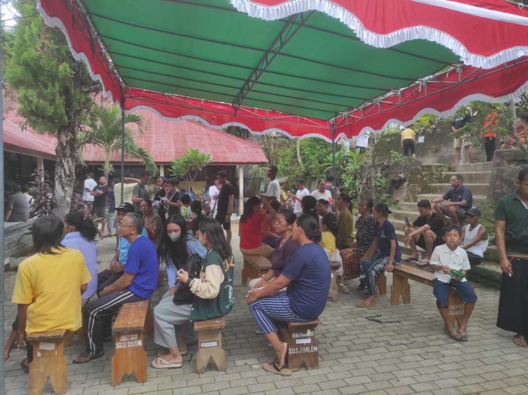 Ayo Milih Mulih Ke Buleleng!Warga Rantauan Jinengdalem Antusias Mencoblos