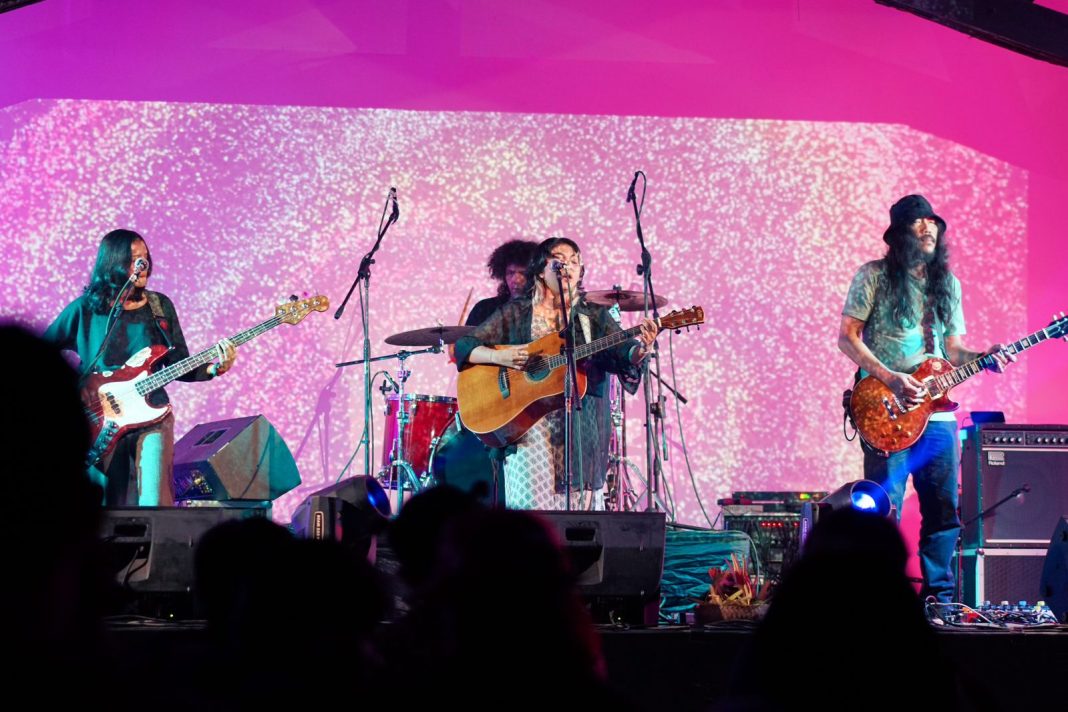 Harmonious Echoes: Musik, Lingkungan, dan Kolaborasi Komunitas Mengukir Deru Music Celebration 2024