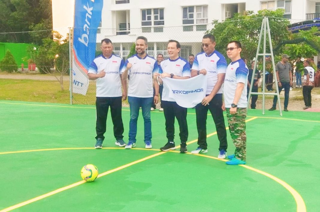 Bupati Belu Resmikan Lapangan Futsal Kejaksaan, Kajari Belu : Semua Elemen Masyarakat Bisa Bermain Disini