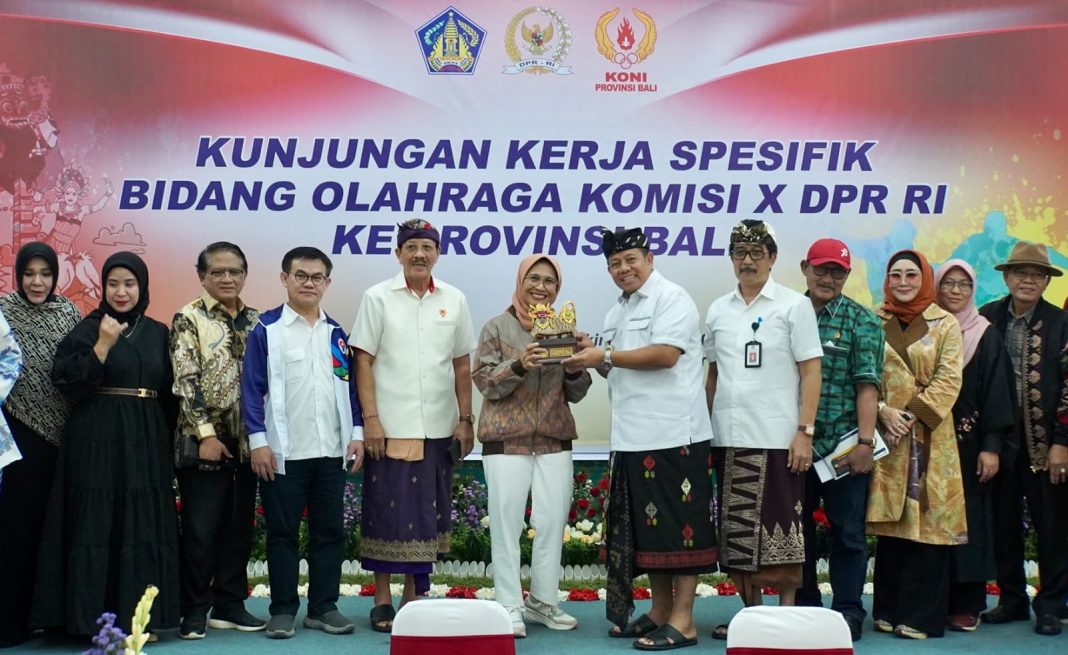 Terima Kunker Komisi X DPR RI, Pj. Gubernur Mahendra Jaya Harap Pemerintah Bisa Bangun Stadion Berstandar Internasional di Bali