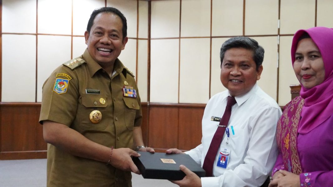 Pj. Gubernur Mahendra Jaya Kukuhkan Kepala Perwakilan BPKP Provinsi Bali