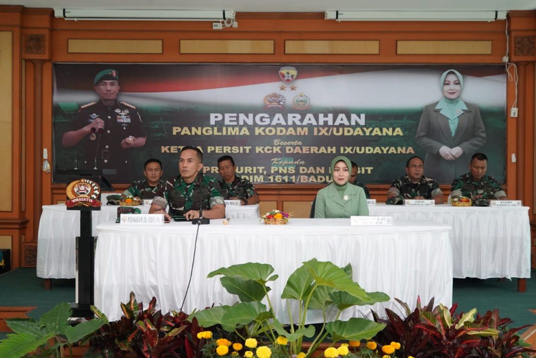 Kunjungi Satuan Teritorial, Ini Pesan Pangdam Udayana Mayjen TNI Bambang Trisnohadi