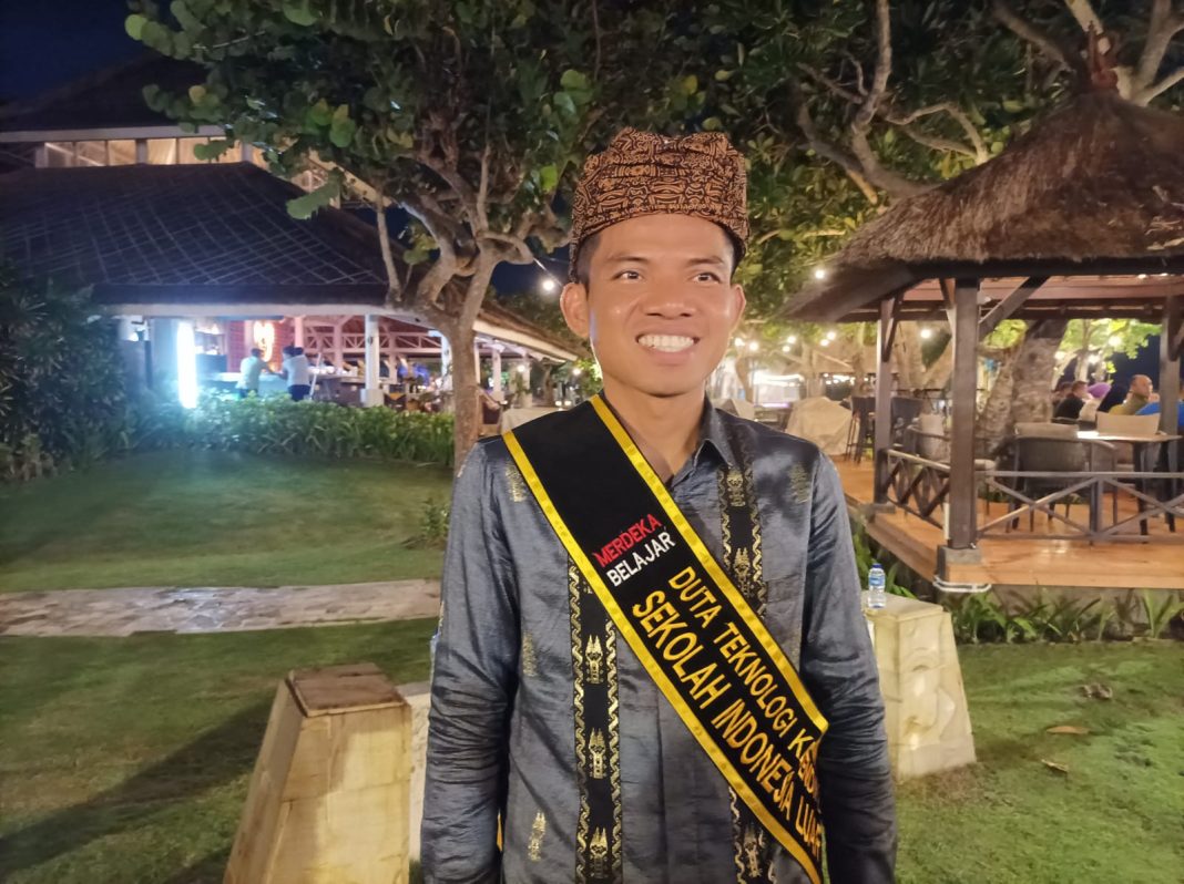 Tampil Sebagai Duta Teknologi Sekolah Luar Negeri, Yonis Eka Putra Kisahkan Suka Suka Mengajar di Jedah Arab Saudi