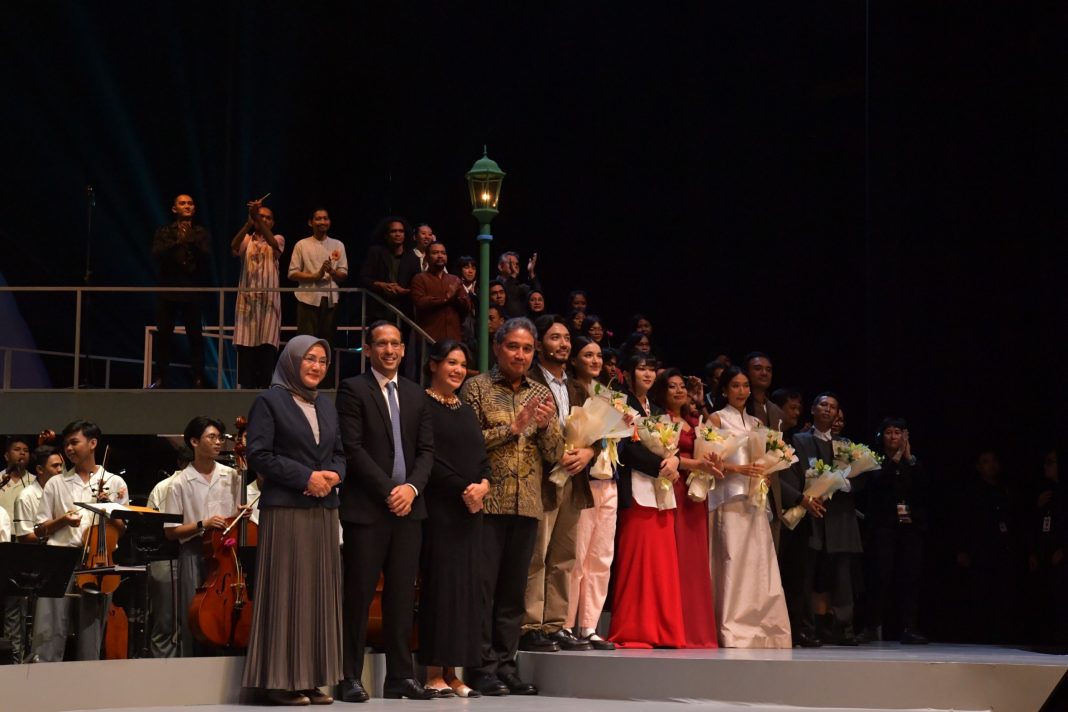 Konser Musikal “Memeluk Mimpi-Mimpi” Sukses Mengekspresikan Merdeka Belajar Merdeka Mencintai