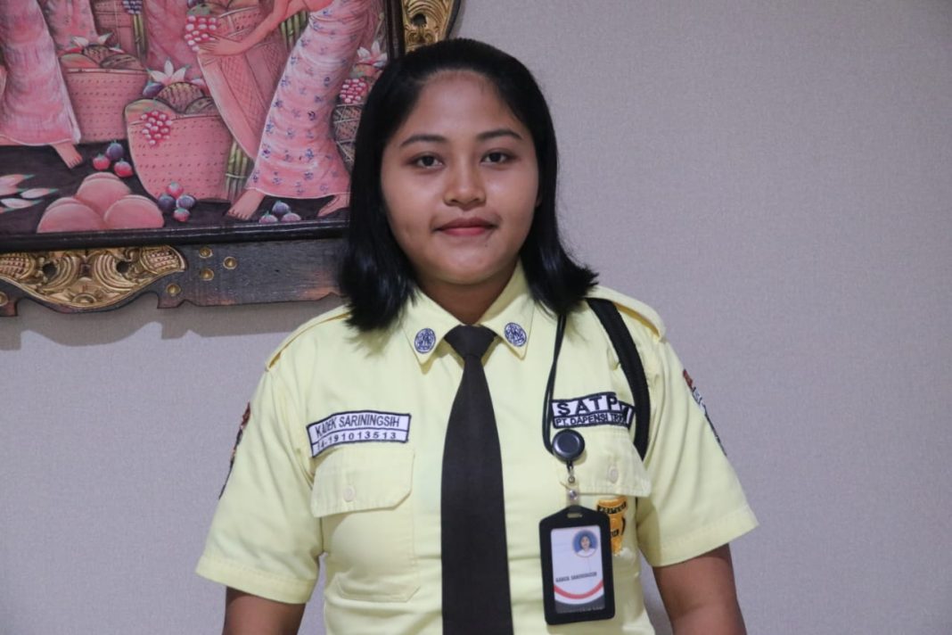Kadek Sariningsih: Sosok Kartini Kerah Biru, Menjaga Keamanan Publik