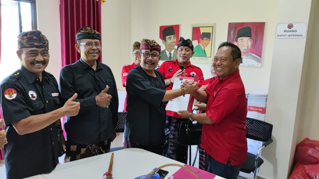 Caput Serahkan Formulir Bacabup