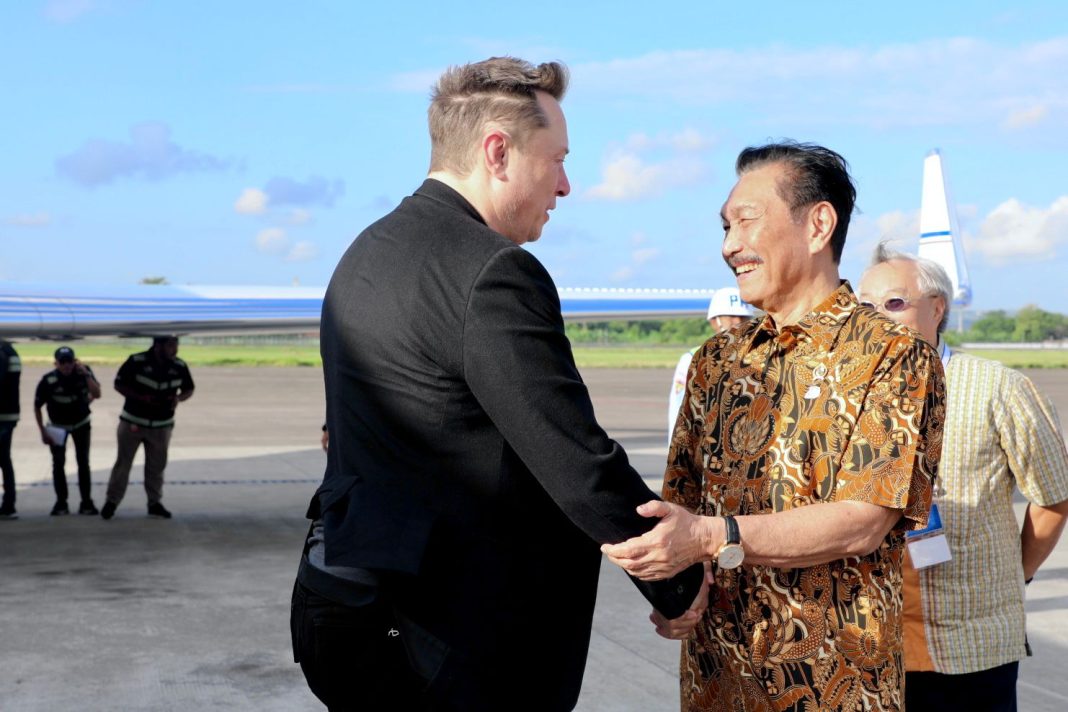CEO Spacex & Tesla Inc Elon Musk Tiba di Bali untuk Hadir di WWF dan Peluncuran Layanan Starlink