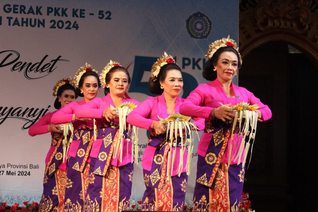 Lomba HKG ke-52, Ny. Mahendra Jaya Ajak PKK di Bali Eratkan Tali Persaudaraan