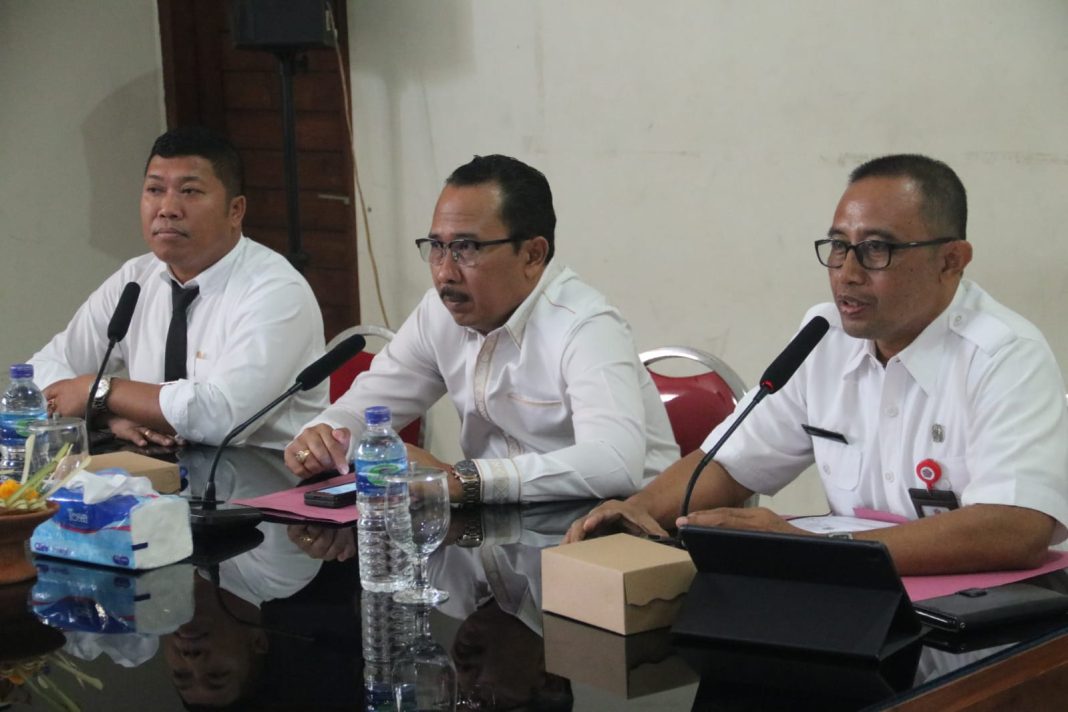 Sekda Suyasa Beri Arahan tentang Kajian Pengembangan Singaraja sebagai Kota Pendidikan