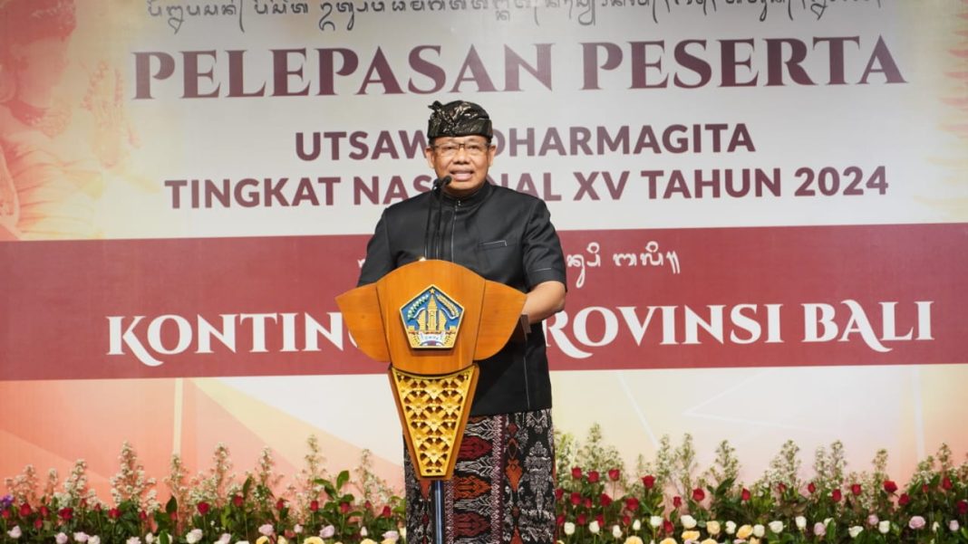 PJ. Gubernur Bali Lepas Kontingen Utsawa Dharma Gita (UDG) Tingkat Nasional – XV