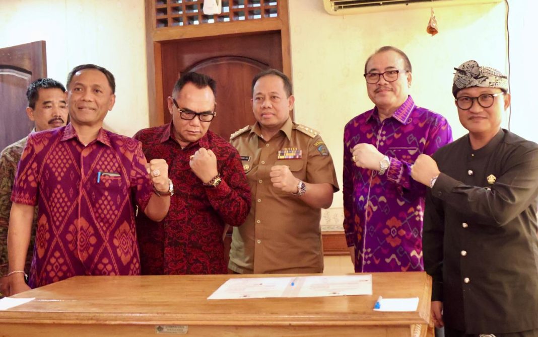 Raperda Tentang Pertanggungjawaban Pelaksanaan Anggaran Pendapatan dan Belanja Daerah Semesta Berencana Provinsi Bali Tahun Anggaran 2023 Disetujui