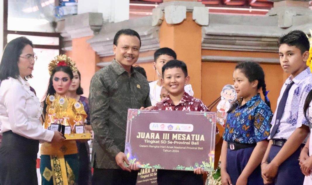 Sekda Bali Dorong Forum Anak Berperan Aktif sebagai Pelopor dan Pelapor