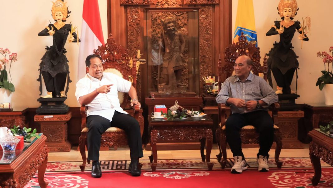 Bertemu KNKT, Pj. Gubernur Bali Ajak Pemangku Kepentingan Sosialisasikan Peraturan Penerbangan Layang-Layang