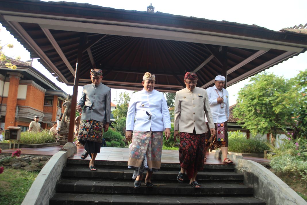 Ramah Tamah Bersama Paskibraka, Pj. Gubernur Bali S. M. Mahendra Jaya Ucapkan Terima Kasih Atas Kesuksesan Upacara HUT Ke-79 Kemerdekaan RI