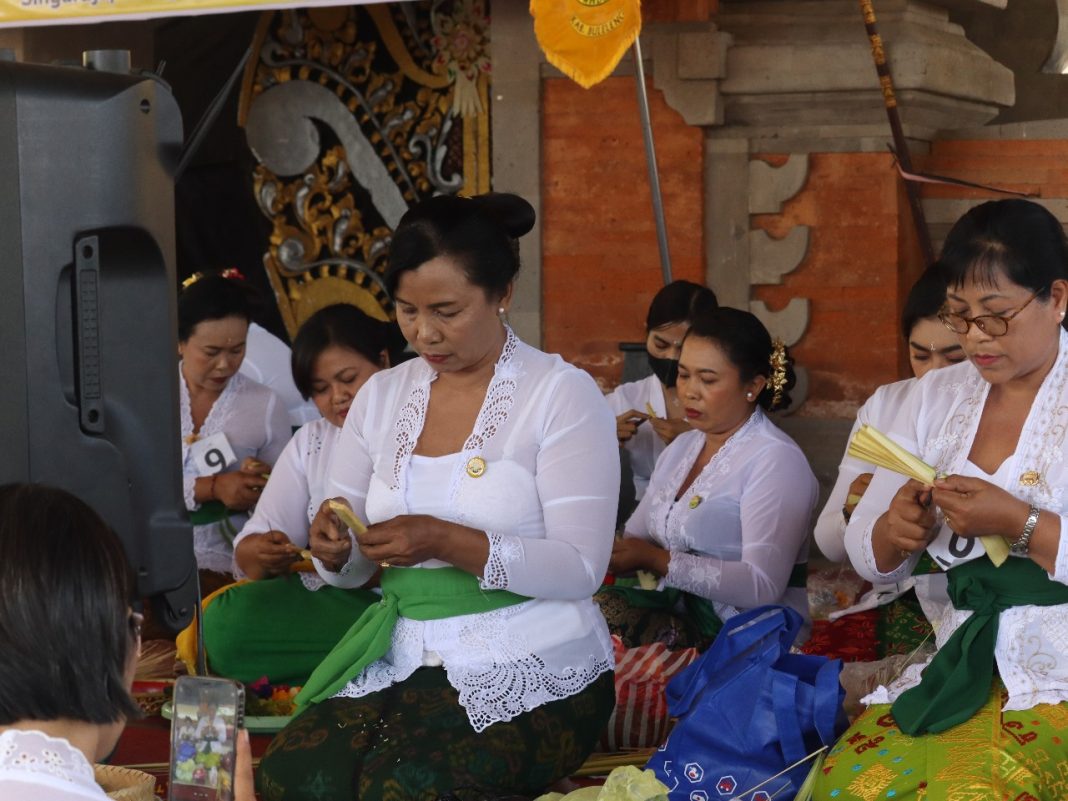 WHDI Kabupaten Buleleng Gelar Lomba Banten dan Tari Pendet dalam Rangka HUT RI ke-79