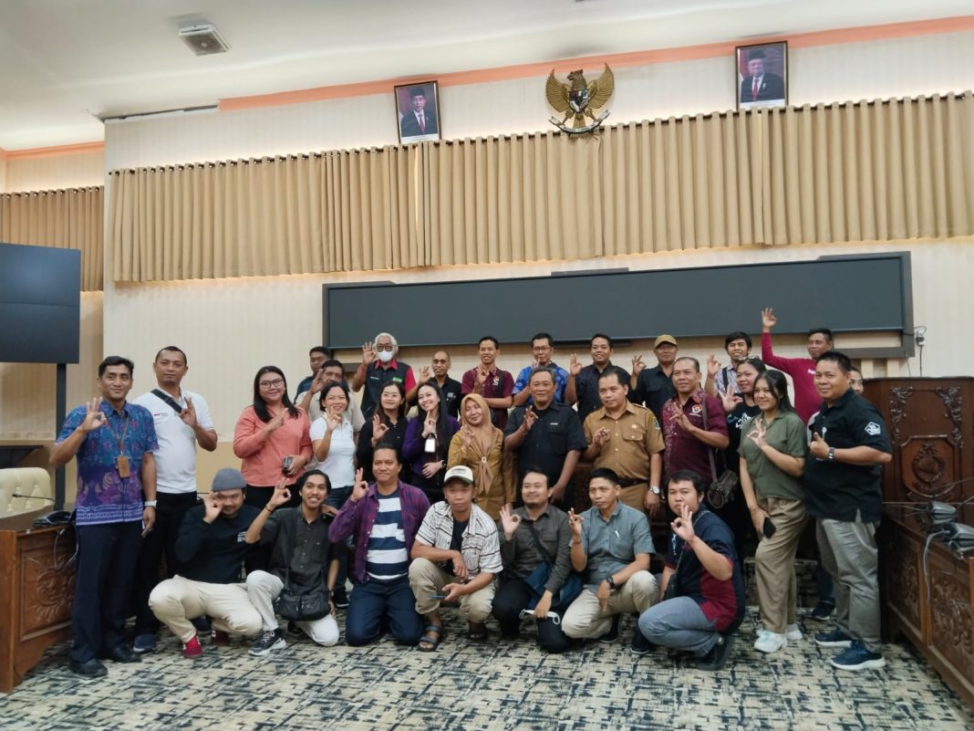 Humas DPRD Buleleng Study Banding Ke DPRD Banyuwangi