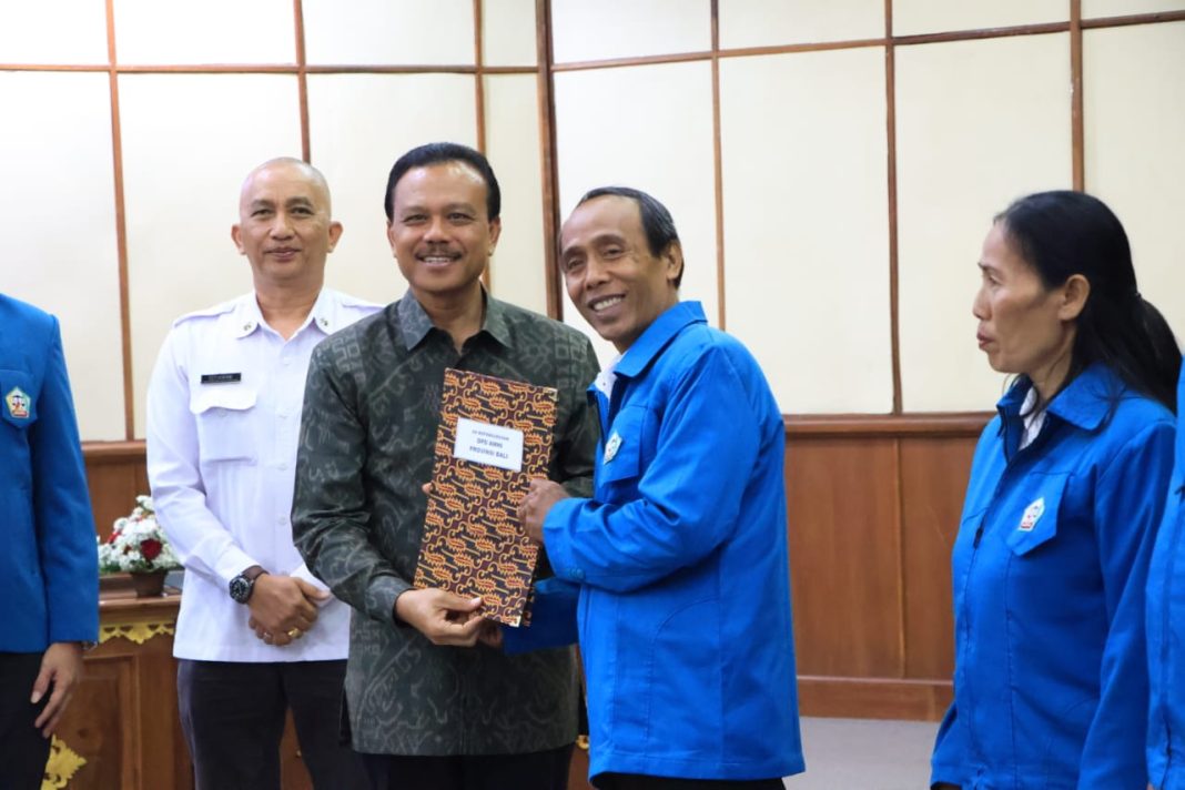 Sekda Dewa Indra Harap Asosiasi Ketenagakerjaan Bisa Menuntaskan Isu-Isu Ketenagakerjaan