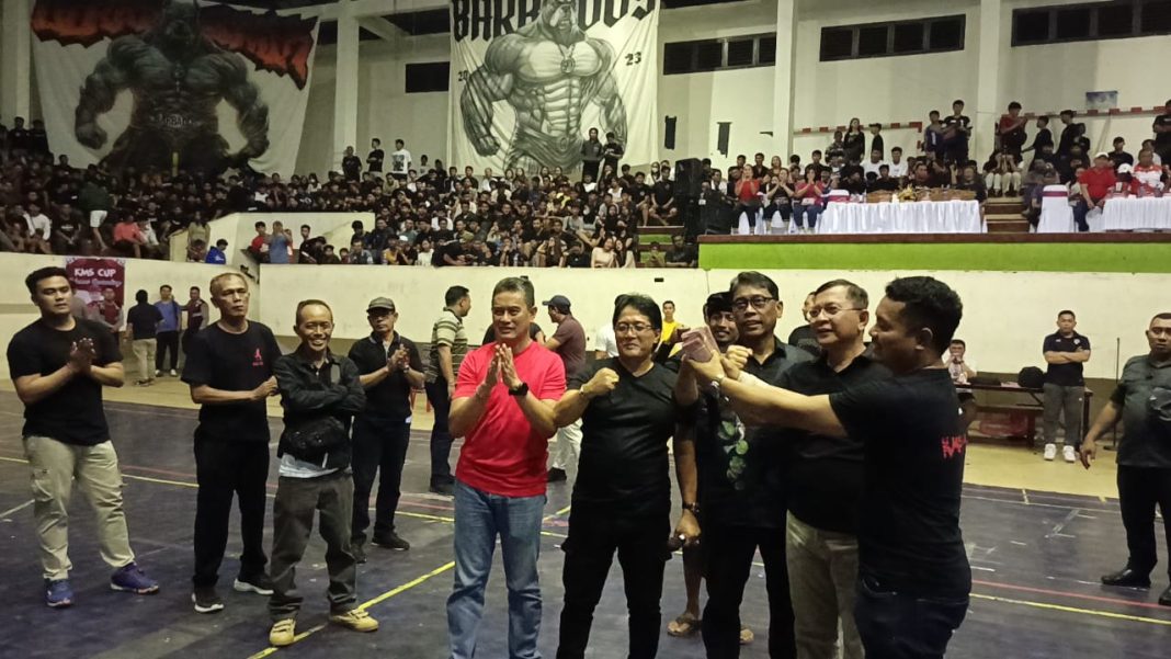 Giri Prasta Janji Bangun Sport Center Di Buleleng