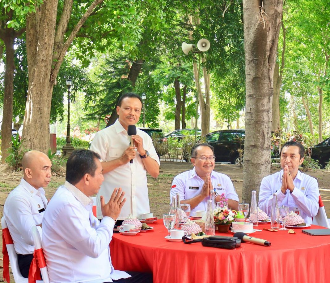 Acara Ngopi Bareng, Sekda Dewa Indra Ajak Media Berkolaborasi Penuhi Hak Publik