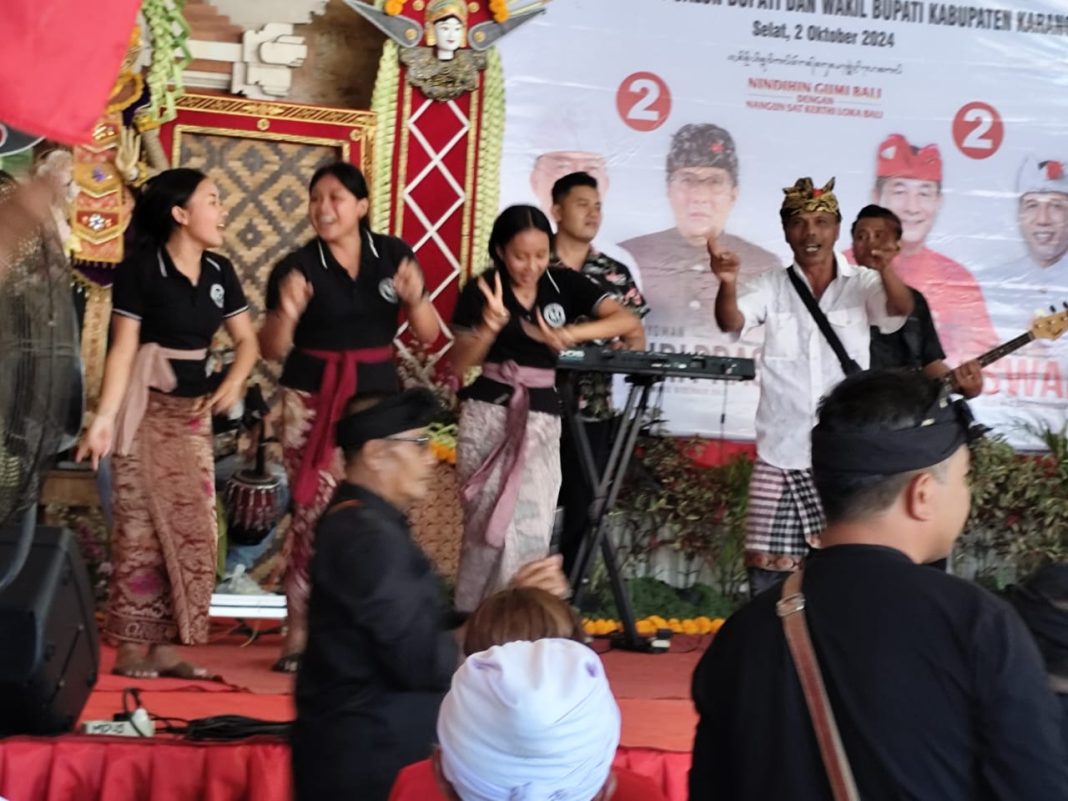 Kompak, Milenial dan Gen Z Desa Selat Joget Bareng Giri Prasta