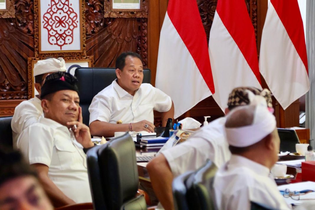 Perlu Tindakan Tegas, Pj. Gubernur Bali Pimpin Rapat Membahas Kasus Atraksi Peluncuran Kembang Api oleh Finns Beach Club