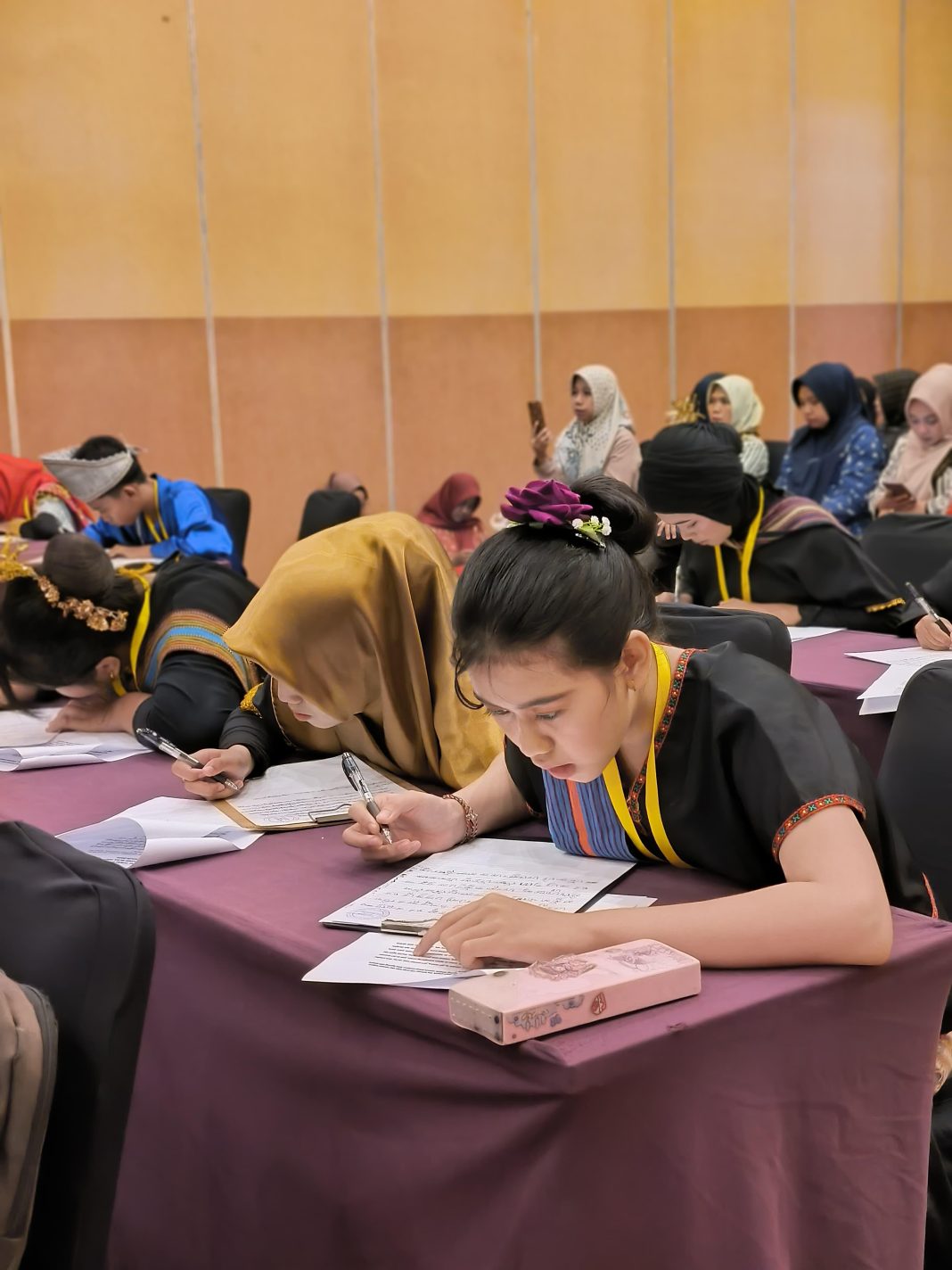 Semarak Festival Tunas Bahasa Ibu Tingkat Provinsi Nusa Tenggara Barat Tahun 2024