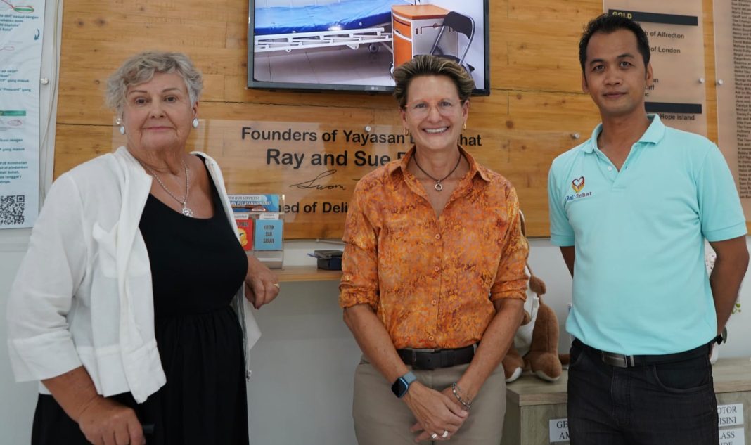 Konjen Australia Tinjau Program Bantuan Perawatan Kesehatan Gigi di Karangasem