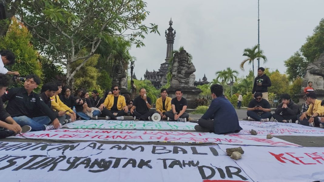 Wayan Koster Terima Tantangan Diskusi Terbuka Aliansi BEM se-Bali Dewata Dwipa di Bajra Sandhi