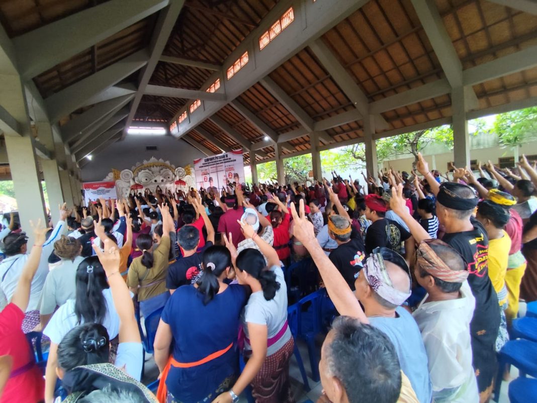 Koster Diarak Ribuan Warga Keliling Kampung Baru saat Simakrama, Dinilai Sempurna pada Debat Pilgub Bali