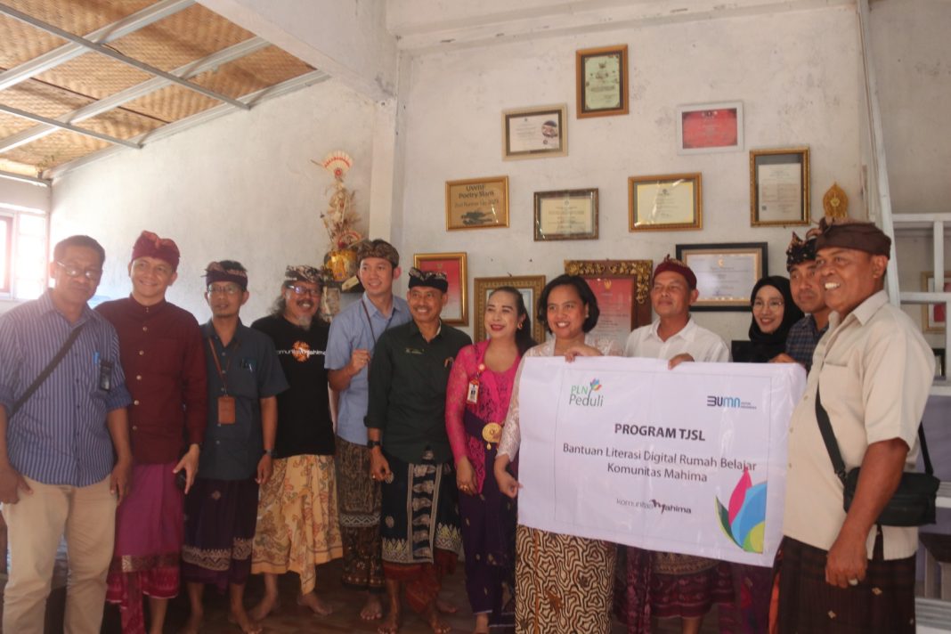 Komitmen Tingkatkan Literasi, Komunitas Mahima Terima TJSL dari PLN