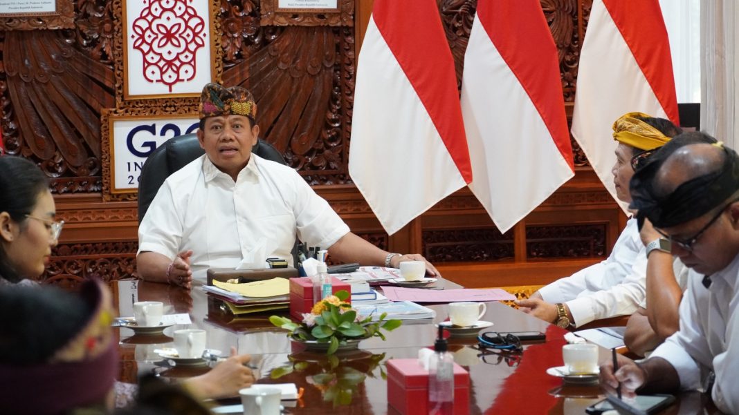 Pj Gubernur Bali S.M. Mahendra Jaya Tegaskan Kepatuhan Aturan Transportasi untuk Menjaga Ketertiban