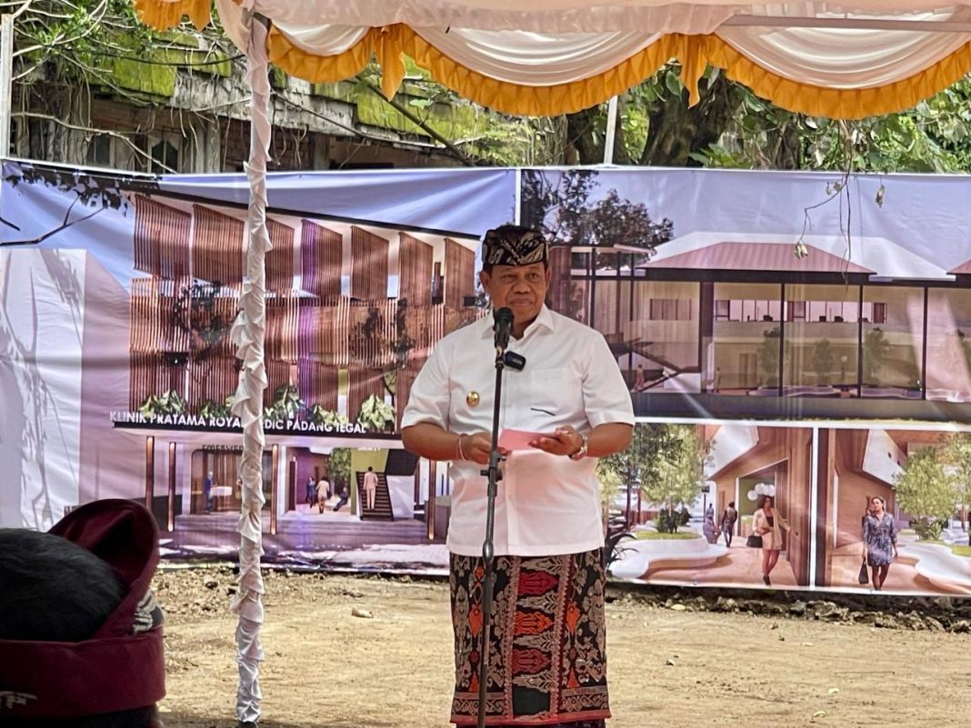Pj. Gubernur Bali Letakkan Batu Pertama Pembangunan Klinik Pratama Royal Medic Padangtegal, Ubud