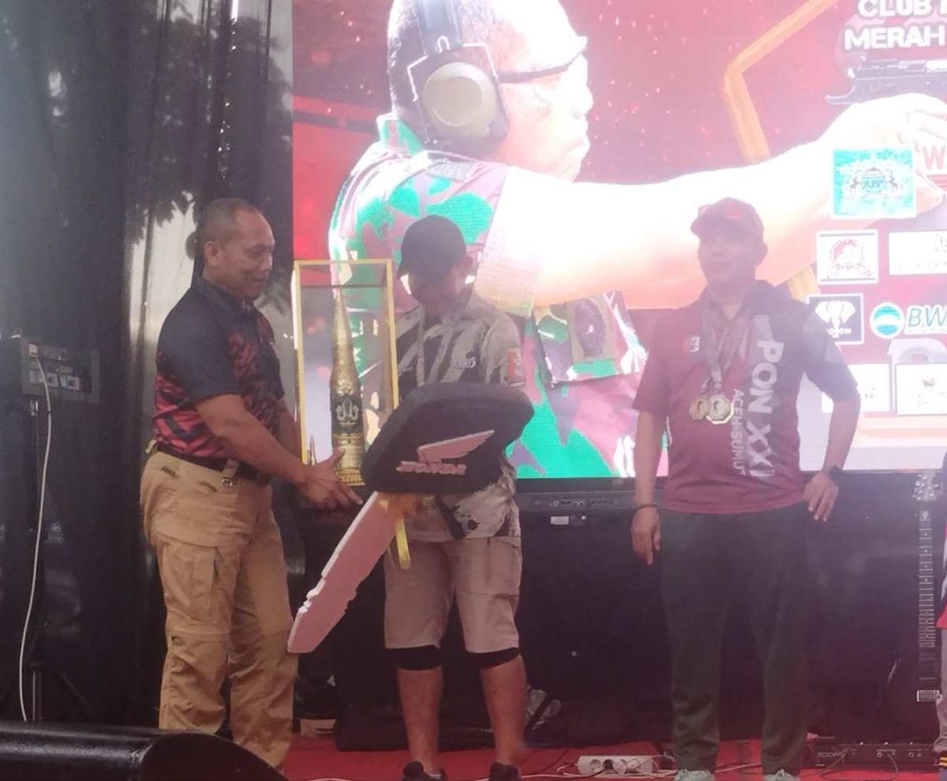 Mayjen TNI Susilo Resmi Tutup Pangdivif 2 Comrades 2024