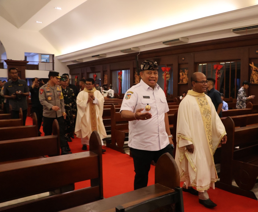 Monitoring Kamtibmas Malam Tahun Baru 2025, Pj Gubernur Mahendra Jaya Sebut Bali Relatif Aman dan Kondusif